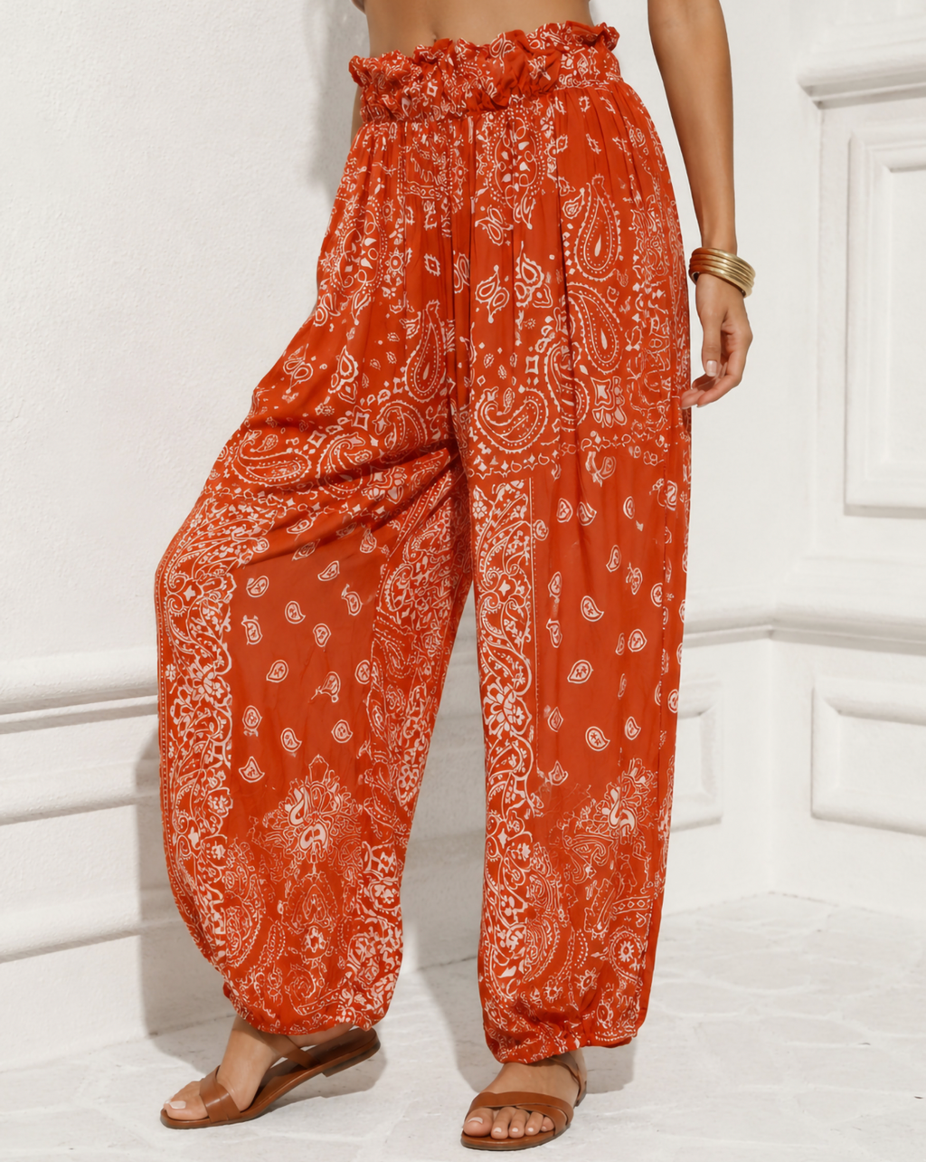 Pantalón fluido estampado bandana