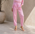 Pantalón rosa satinado